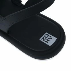 Women's Zaxy Refresher Sandals in Black -Goodwin Smith 4687ef2f30514df4add8c73b0fc6a8c0