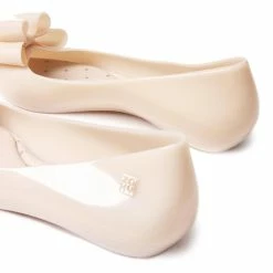 Zaxy Pop Bow Classic Shoes - Natural 8 Zaxy Pop Bow Classic Shoes - Natural -Goodwin Smith 51781120a02c4fe5a86ac6314e9bf539