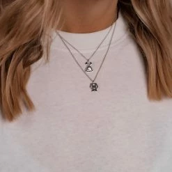 Necklace with pendant sterling silver Glanzstücke München -Goodwin Smith 751e803051a447c1ab27f179142f5f56