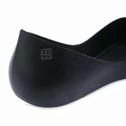 Women's Zaxy New Start Heart Shoes in Black -Goodwin Smith a8e2bd485b2e4b53ac272990e9322b96